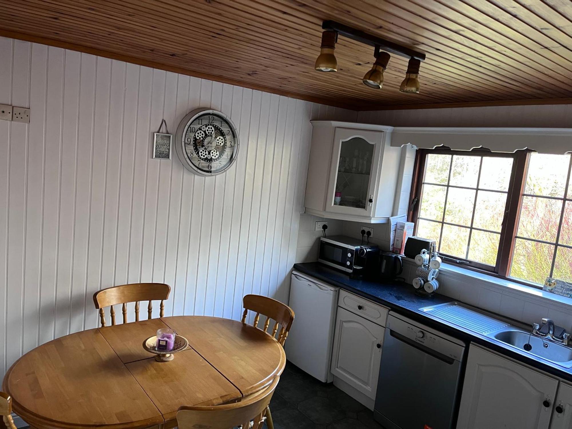 Cosy Lakeside Chalet With Option To Add Private Hot Tub Duneena Екстериор снимка